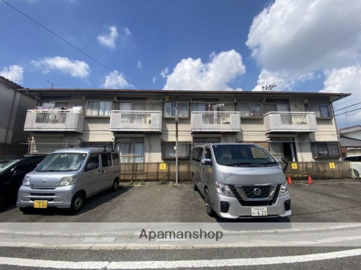 ガーデンハイツ松ヶ丘の外観