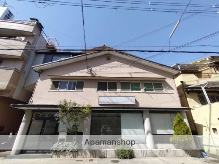 坂本第二マンションの外観
