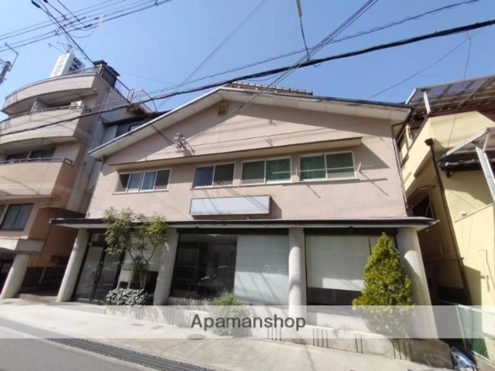 坂本第二マンションの外観