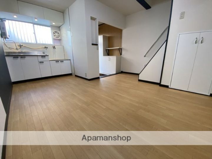 大阪府松原市河合1丁目(一戸建)の賃貸物件の居間