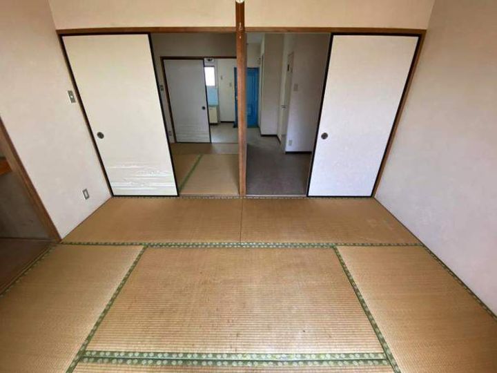 湯谷マンションC棟の内装