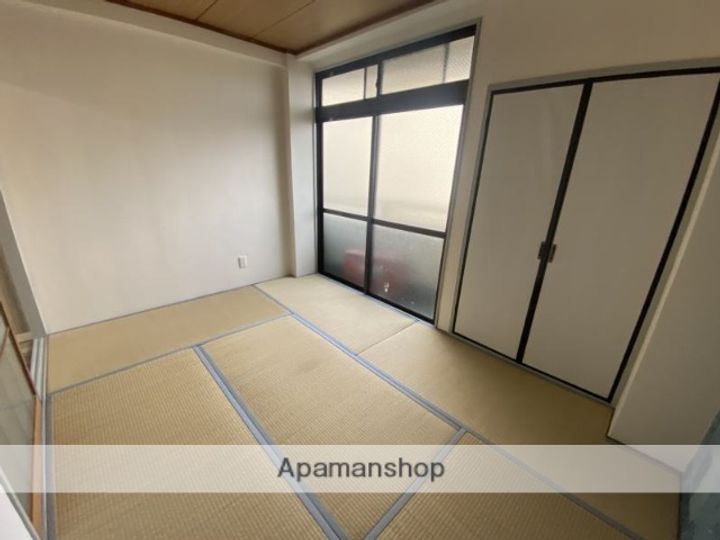 サンプラザ照ヶ丘矢田B棟の内装