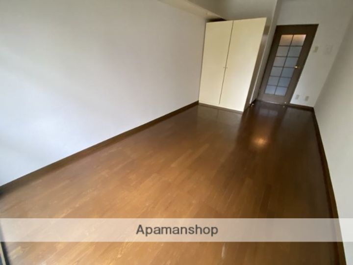 リファインハイツナカモトの内装