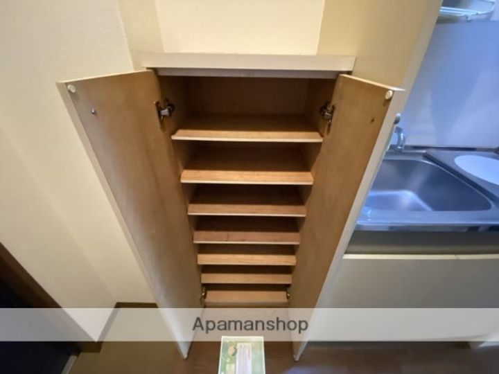 リファインハイツナカモトの内装