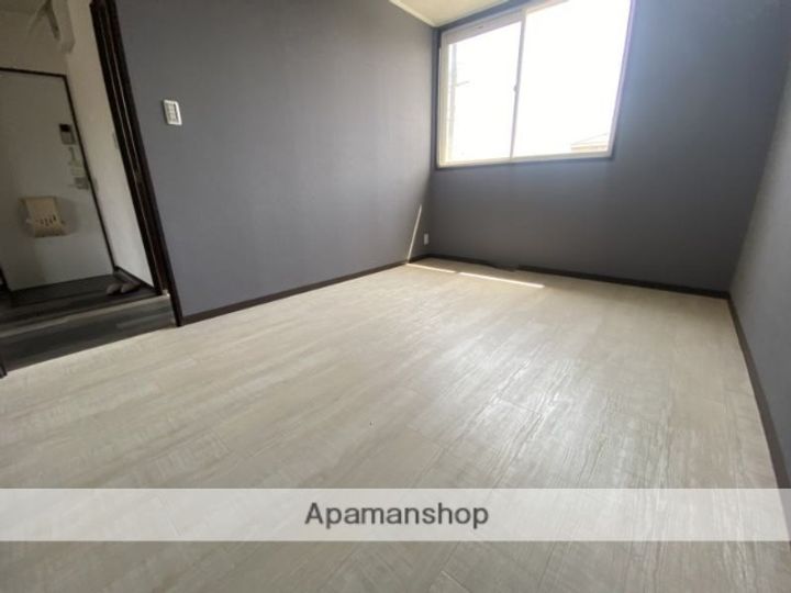 新栄プロパティー島泉Ⅱ A棟の内装