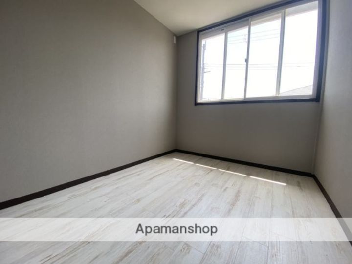 新栄プロパティー島泉Ⅱ A棟の内装