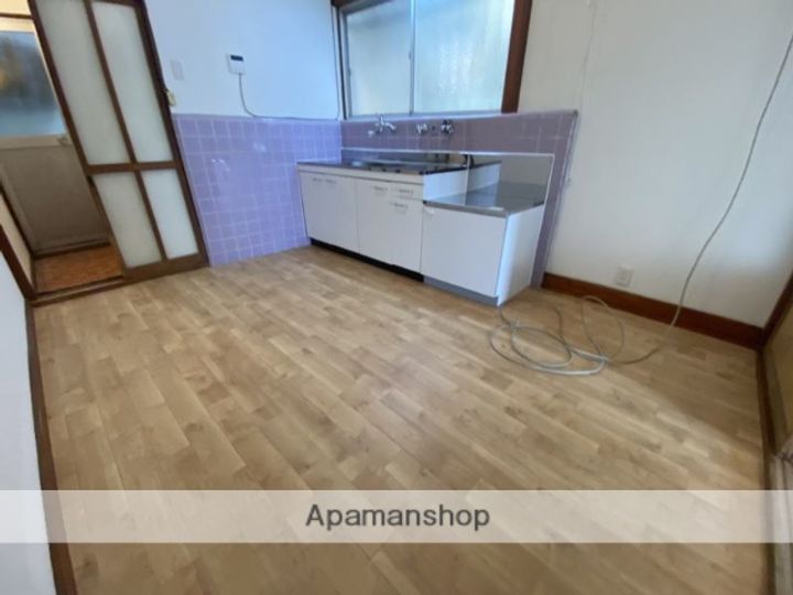 東新町5丁目3−19テラスの居間