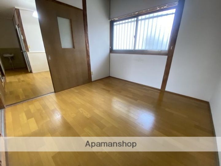 小池文化の内装