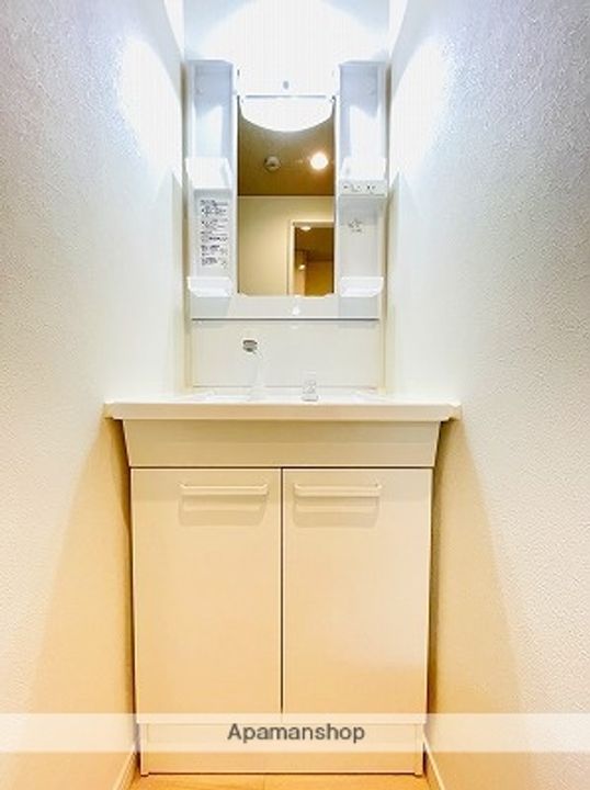 ドゥエリング千林商店街の内装