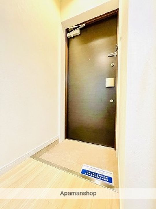 ドゥエリング千林商店街の玄関