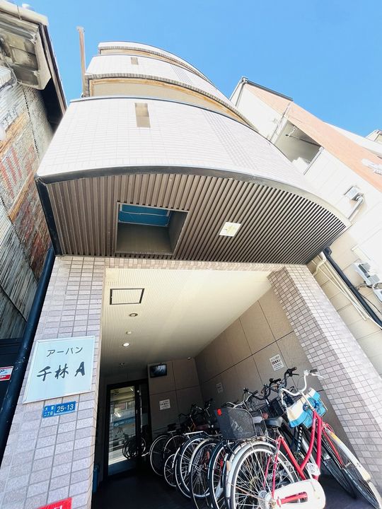 アーバン千林A棟の外観