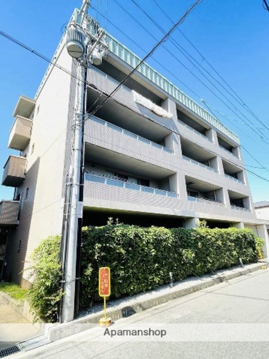 プラシード大宮の外観