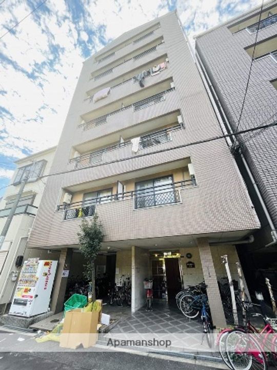 ライフ・ハイツ中宮の外観