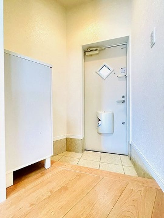 ハッピーレジデンスの玄関