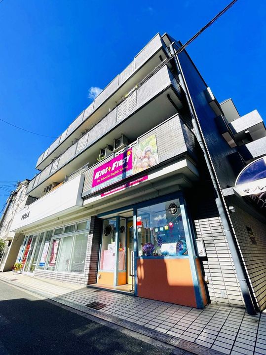 マンション津村の外観