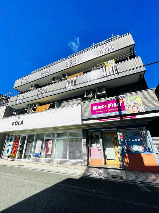 マンション津村の外観