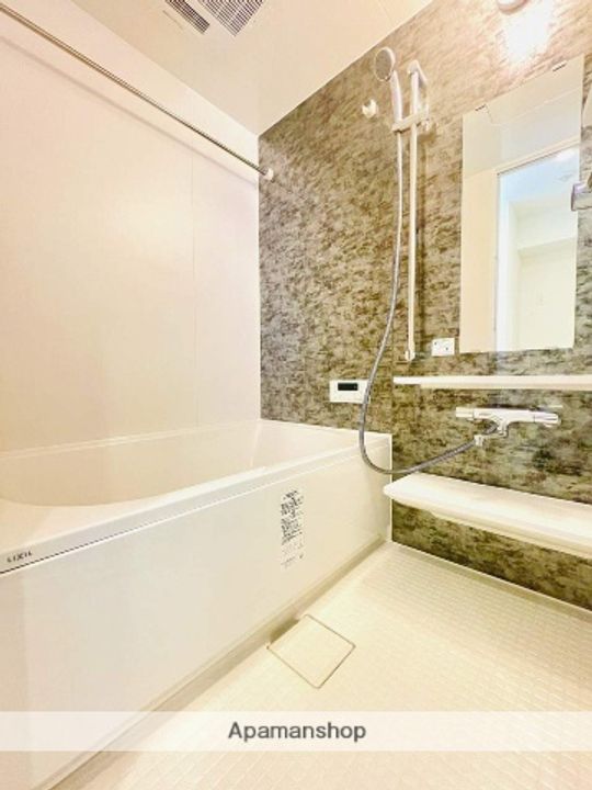 AMKレフィナード中宮の風呂