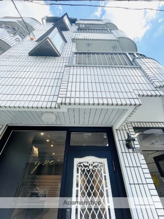 コスモハイツの外観