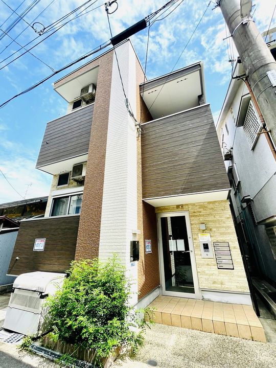 ソレイユ中宮の外観