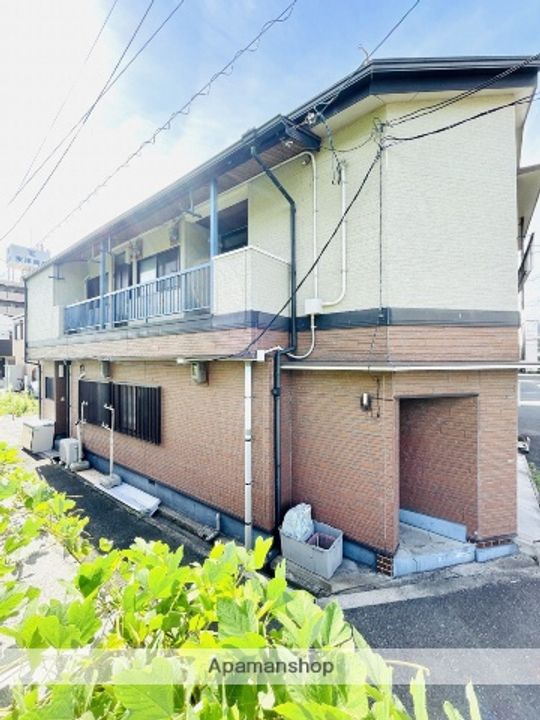 アベニュー中宮の外観