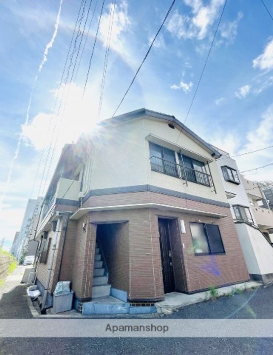 アベニュー中宮の外観