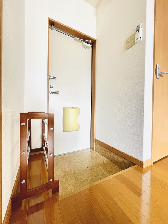 生江マンションの玄関