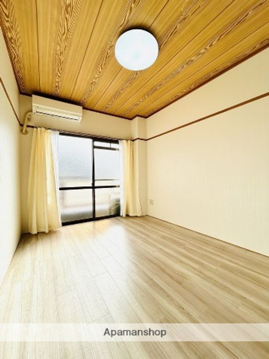 プラザハイツ大西の居間