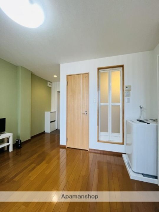 シャンブル昭和町301の内装