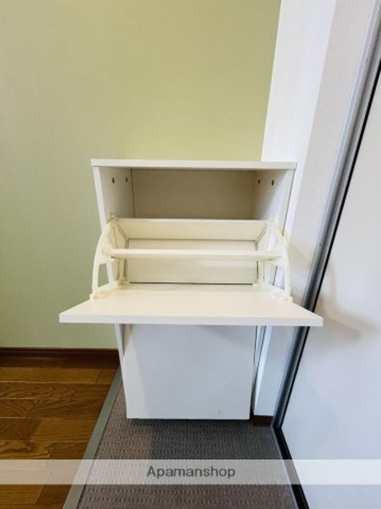 シャンブル昭和町301の内装