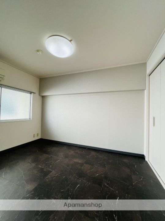 光和ハイツ405の居間