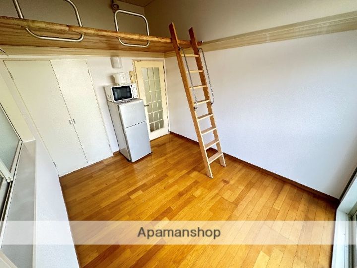 キャッスル若草の内装