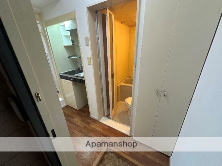 キャッスル若草の玄関