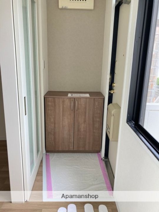 ラベール二葉の玄関
