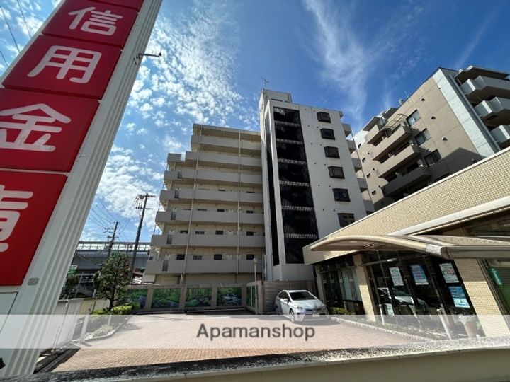 兵庫県西宮市津門川町の賃貸マンションの外観