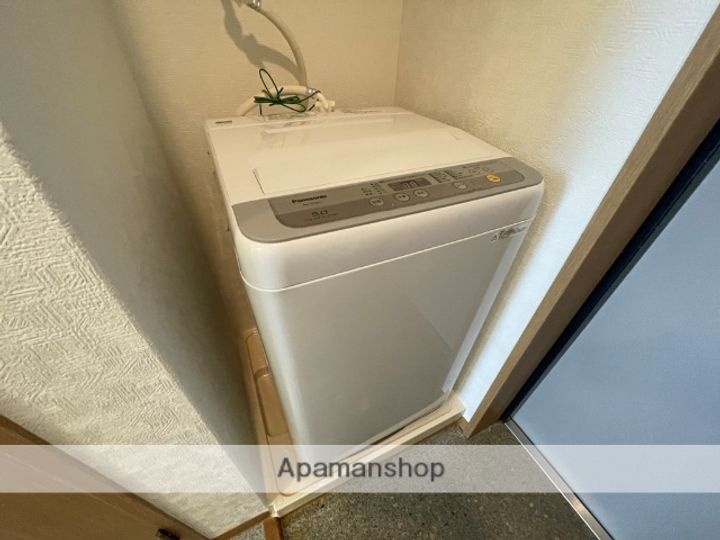 兵庫県西宮市小松北町1丁目の賃貸マンションの内装
