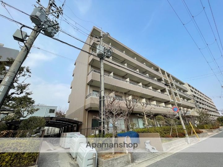 兵庫県西宮市小松北町1丁目の賃貸マンションの外観