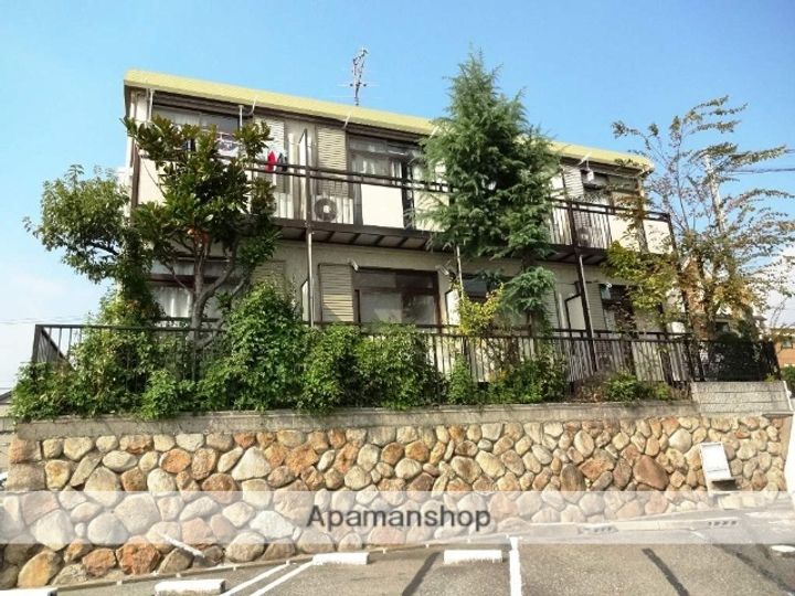 兵庫県西宮市上ケ原四番町の賃貸アパートの外観