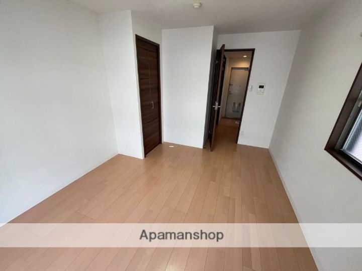 パーラム関目の居間