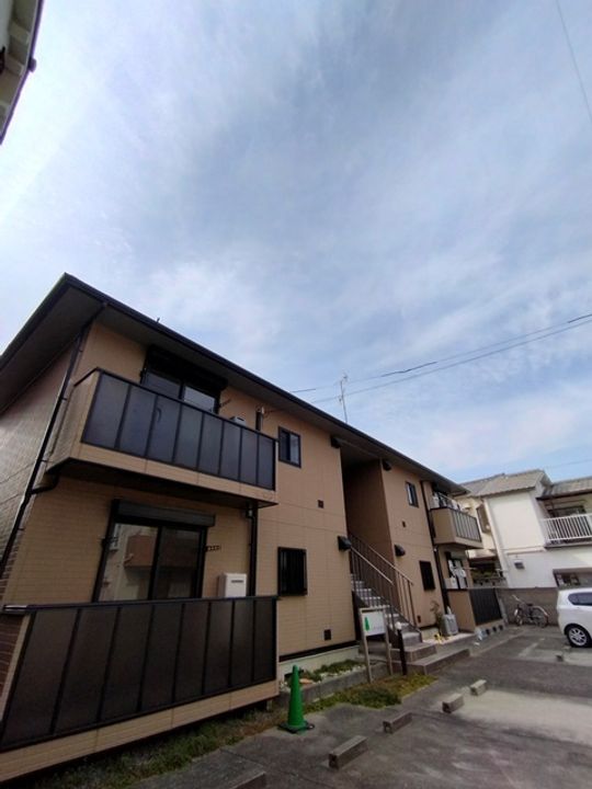 ハイツ・ツゥ・サティ101号室の外観