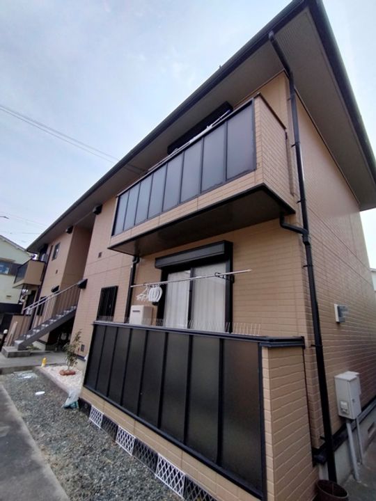 ハイツ・ツゥ・サティ101号室の外観