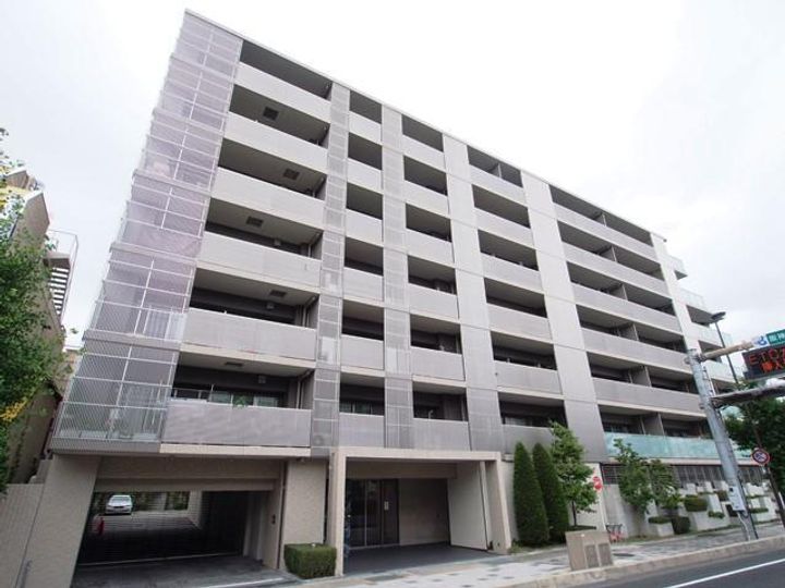 兵庫県芦屋市楠町の賃貸マンションの外観