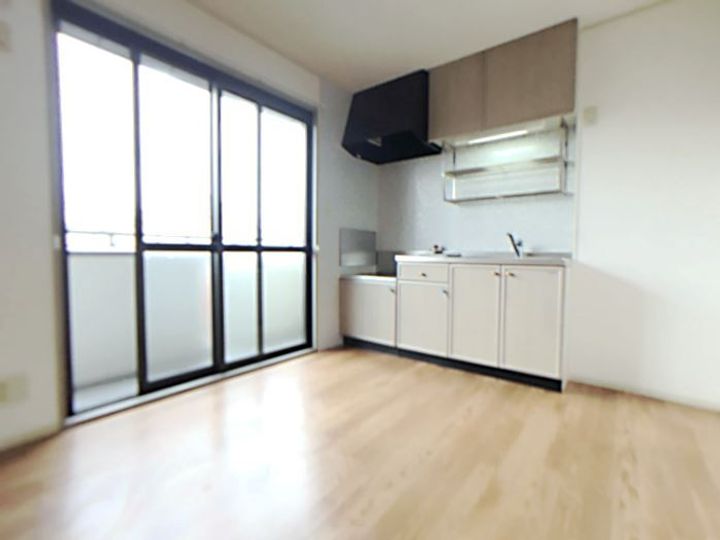 サニーコート202の居間