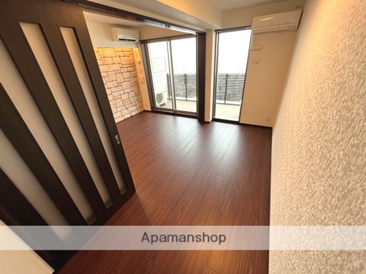 大阪府東大阪市高井田元町2丁目の賃貸マンションの内装