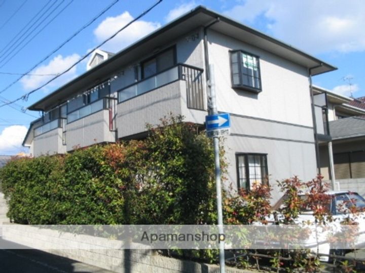 ロイヤルハイネスの外観