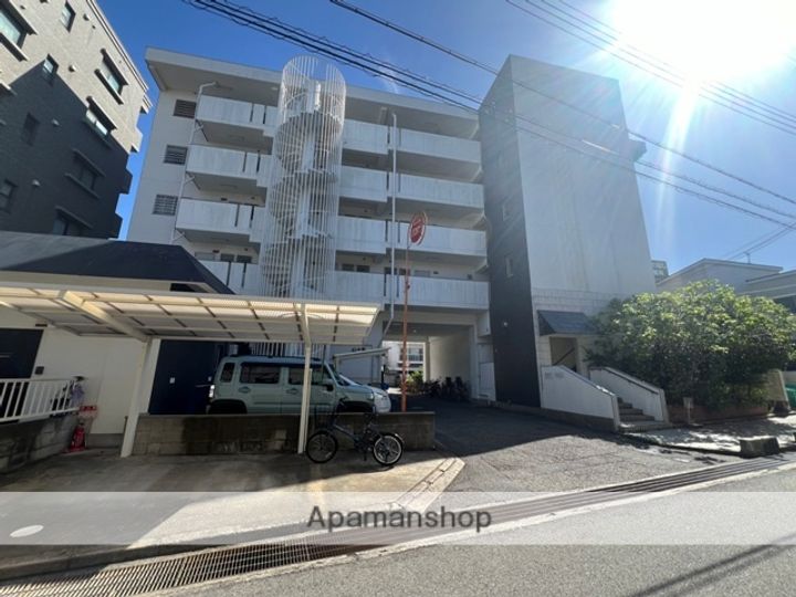 夙川ヒルズ201の外観