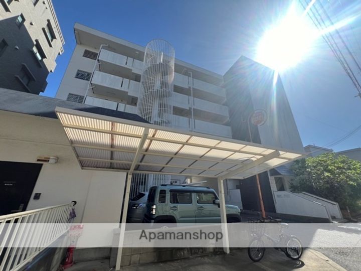 夙川ヒルズ201の外観