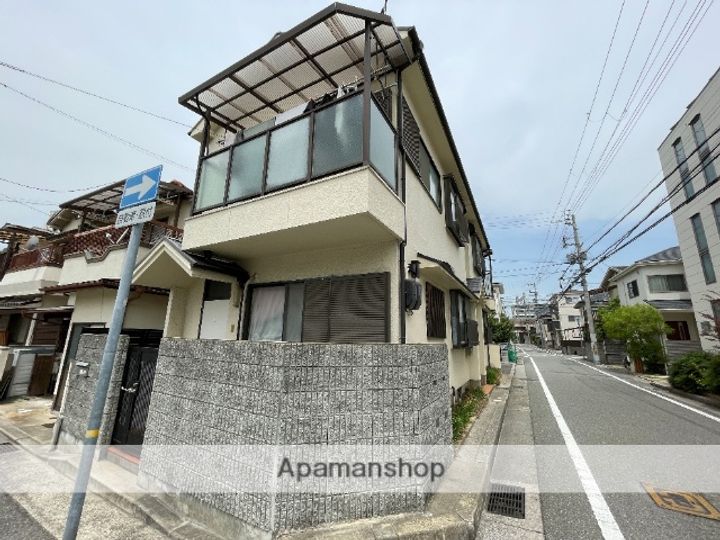 兵庫県西宮市中須佐町の賃貸アパートの外観