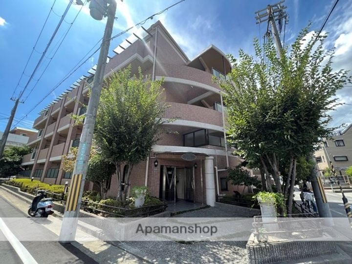 セレナ東甲子園の外観