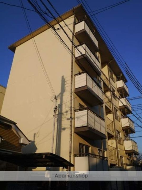 兵庫県芦屋市呉川町の賃貸マンションの外観
