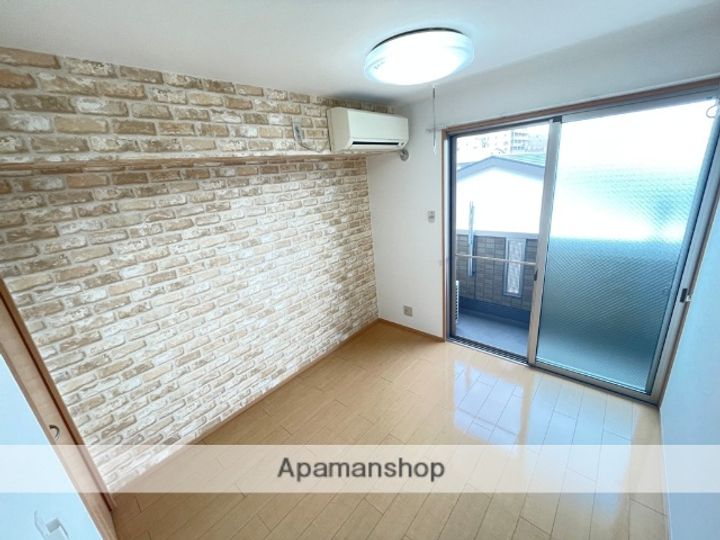 グレースWAKOの居間